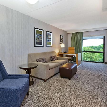 Hotel Auburn Hills Eksteriør bilde